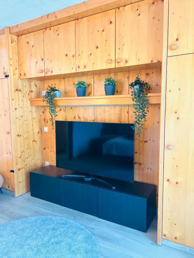 Wellness-apartment Seefeld And Chill Im Zentrum Mit Pool, Sauna Und Netflix For Free Apartment